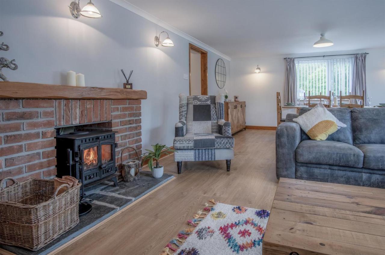 Tucking Mill - 3 Bedroom Holiday Home - Stepaside Stepaside  Екстериор снимка