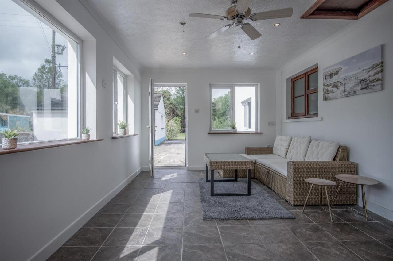Tucking Mill - 3 Bedroom Holiday Home - Stepaside Stepaside  Екстериор снимка