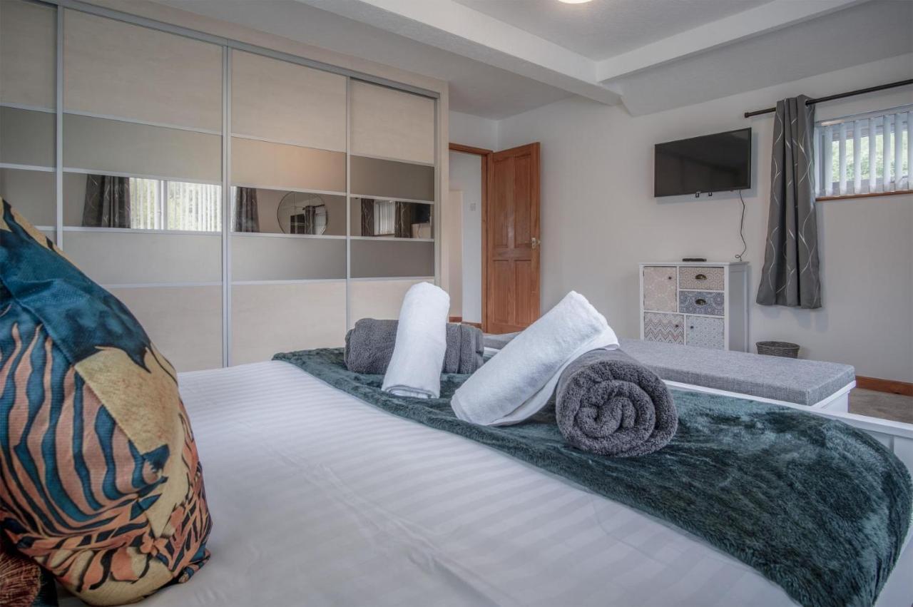 Tucking Mill - 3 Bedroom Holiday Home - Stepaside Stepaside  Екстериор снимка