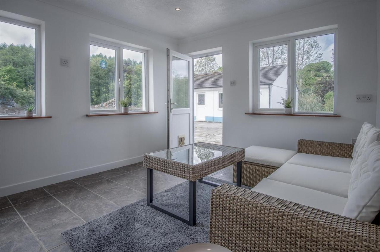 Tucking Mill - 3 Bedroom Holiday Home - Stepaside Stepaside  Екстериор снимка